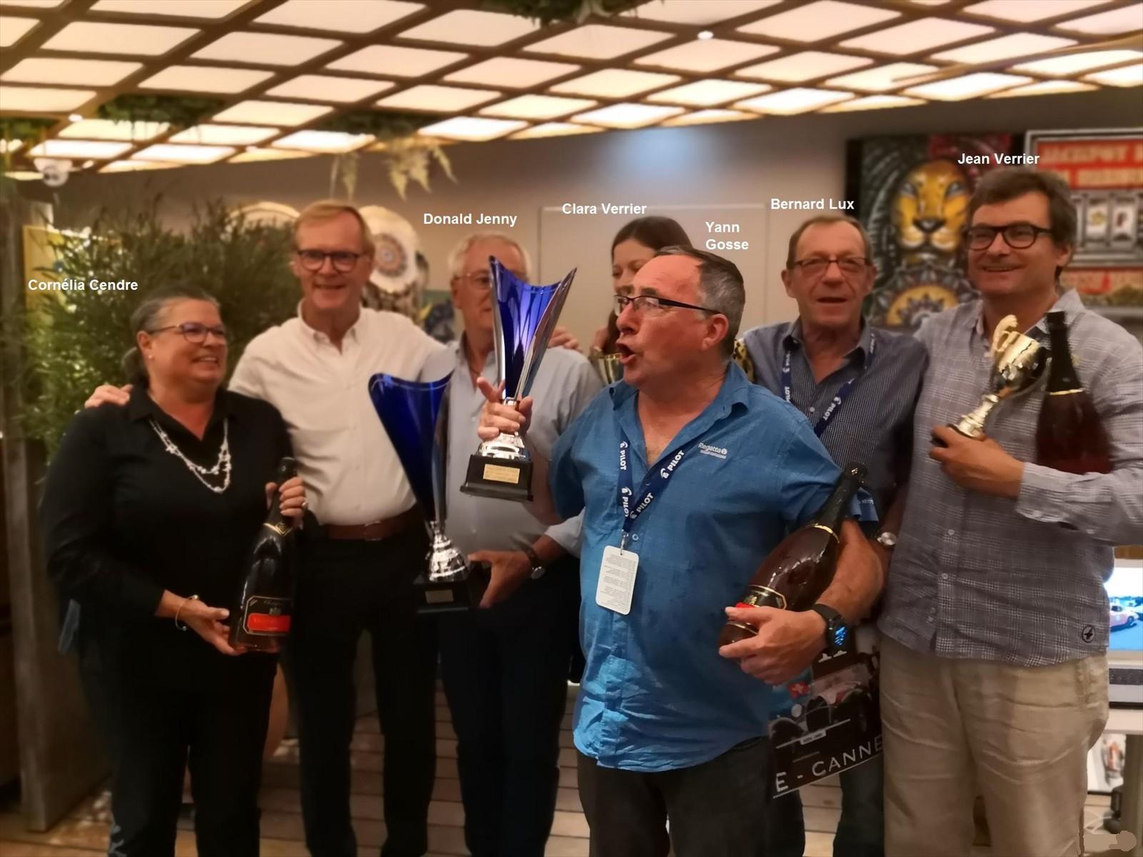 Cornélia C.-Ari -Donald J. -Yann G.-Bernard Lux- Jean V.-- le Podium du Général